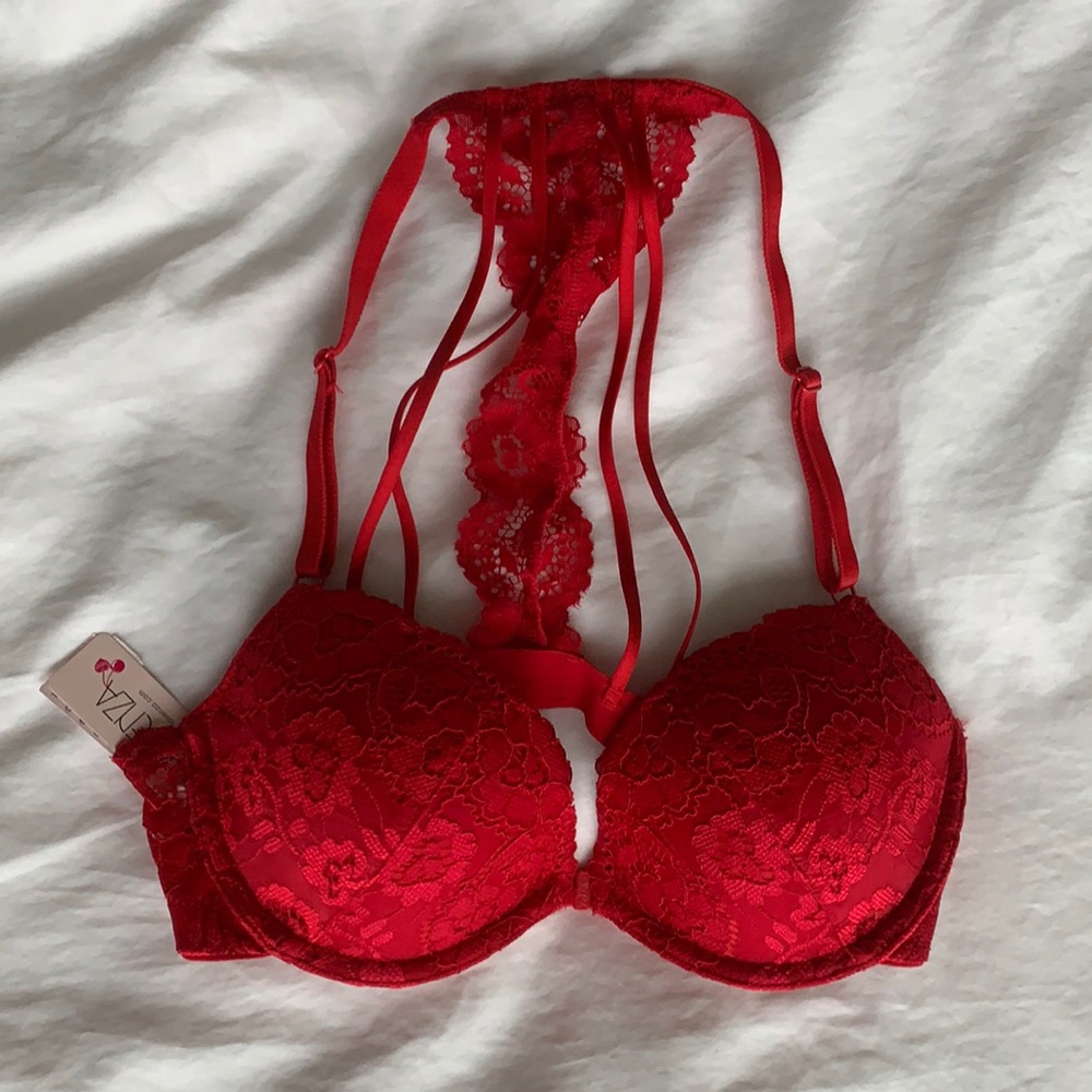 NWT La SENZA red lace padded bra Size 32B front closure